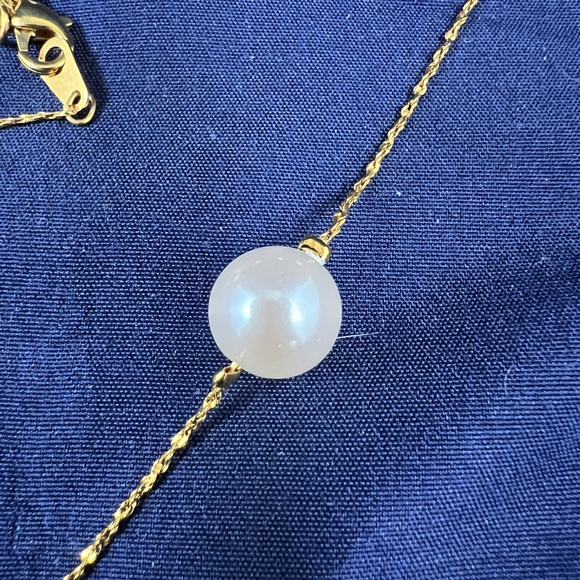 Premier Design Faux Pearl Station Necklace Gold Elegant Classic Sophisticated - Picture 3 of 3